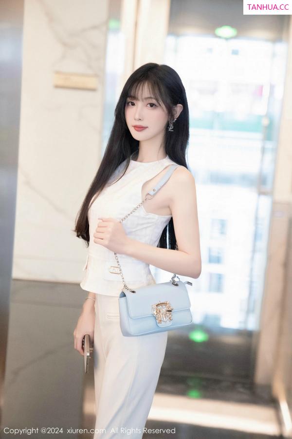 林星阑  [XiuRen]高清写真图 2024.11.29 No.9528 林星阑 美腿丝袜第23张图片
